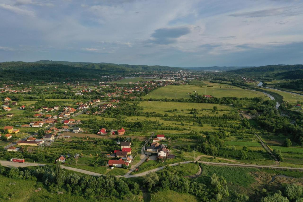 Pensiunea Lacul Albesti Albestii Paminteni Exterior foto