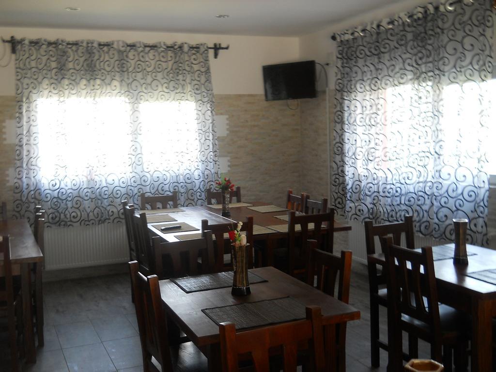 Pensiunea Lacul Albesti Albestii Paminteni Exterior foto